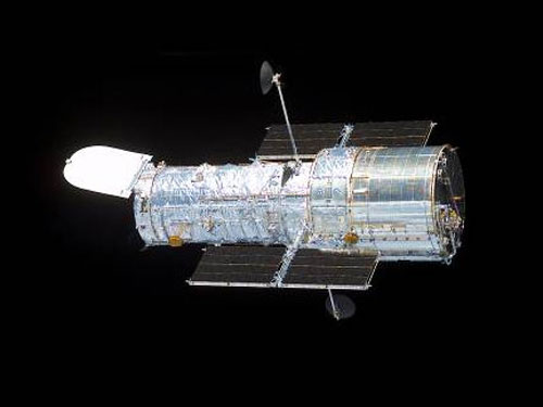  Hubble Space Telescope 