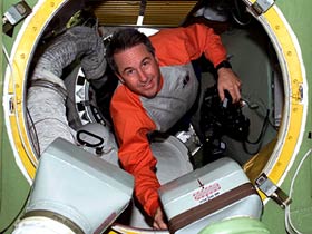  Steve Robinson: First Podcaster From Space 